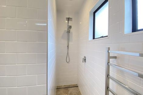 Photo of property in 4/390 West Coast Road, Glen Eden, Auckland, 0602