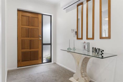 Photo of property in 14a Millbrook Road, Henderson, Auckland, 0612