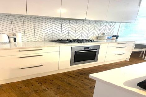 Photo of property in 10 Fordham Street, Beach Haven, Auckland, 0626