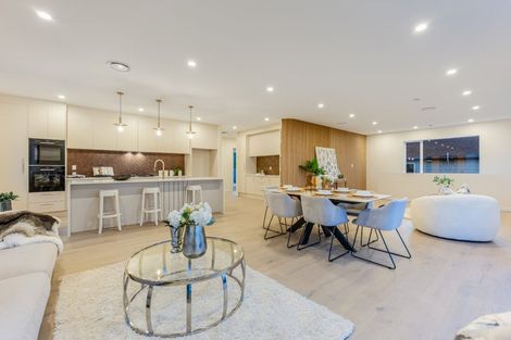 Photo of property in 29 Kaupeka Road, Orewa, 0931