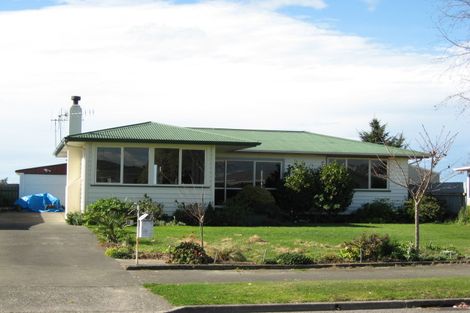 Photo of property in 15 Henley Crescent, Pirimai, Napier, 4112