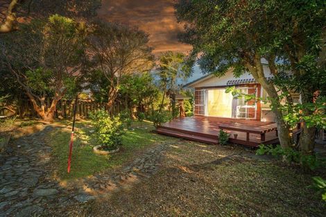 Photo of property in 2/21 Glamorgan Drive, Torbay, Auckland, 0630