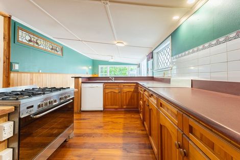 Photo of property in 10 Domain Road, Otaki, 5512