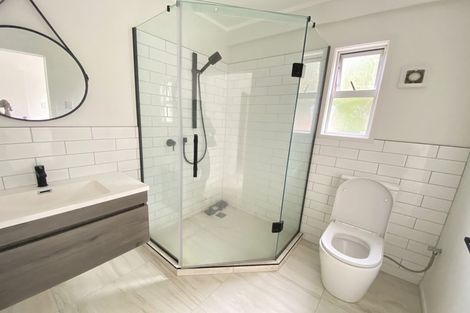 Photo of property in 1/36 Sandiacre Way, Browns Bay, Auckland, 0630