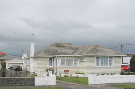 Photo of property in 40 Winchester Street, Levin, 5510