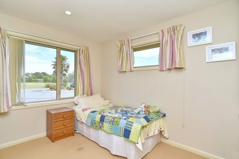 Photo of property in 35 Seabrooke Drive, Spencerville, Christchurch, 8083