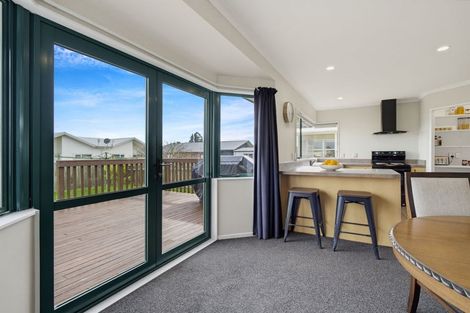 Photo of property in 17 Mansfield Road, Owhata, Rotorua, 3010