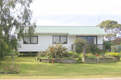 Photo of property in 116 Chartwell Avenue, Whangamata, 3620