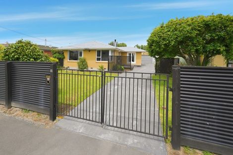 Photo of property in 83 Englefield Road, Northwood, Christchurch, 8051