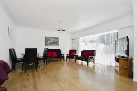 Photo of property in 2/55 Glenmore Road, Sunnyhills, Auckland, 2010
