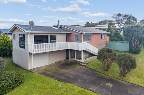 Photo of property in 153 Conclusion Street, Ascot Park, Porirua, 5024