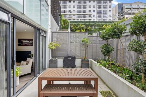 Photo of property in Cooks Apartments, Gg/24 James Cook Crescent, Remuera, Auckland, 1050