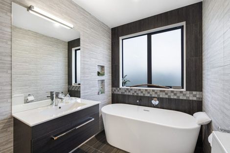 Photo of property in 42 Manakura Street, Russley, Christchurch, 8042