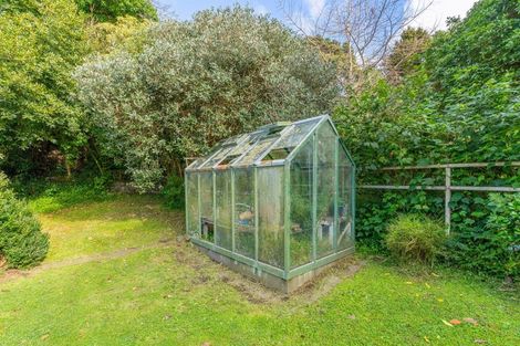 Photo of property in 27 Renown Road, Raumati South, Paraparaumu, 5032