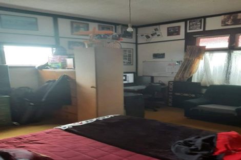 Photo of property in 42 Tennyson Street, Dannevirke, 4930