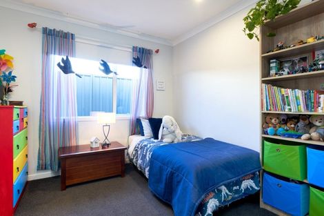 Photo of property in 12 Percy Berry Place, Havelock North, 4130