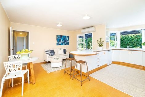 Photo of property in 10 Gillean Street, Havelock North, 4130