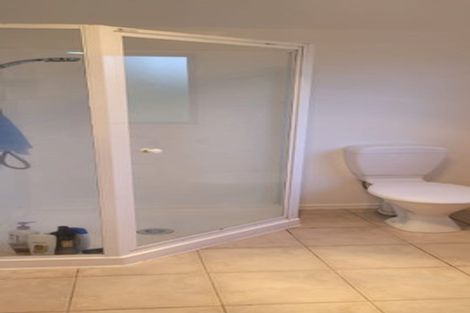 Photo of property in 5/26 Pannill Place, Oteha, Auckland, 0632