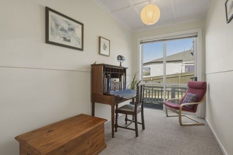 Photo of property in 11 Monowai Road, Ravensbourne, Dunedin, 9022