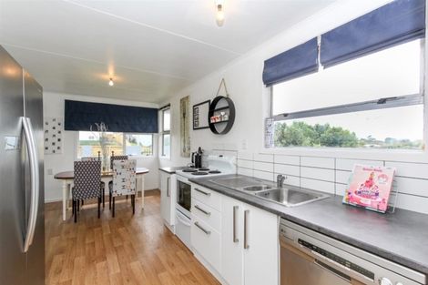 Photo of property in 16 Banks Street, Marfell, New Plymouth, 4310