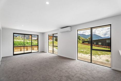 Photo of property in 201 Aubrey Road, Wanaka, 9305