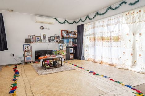 Photo of property in 27 Caernarvon Drive, Flaxmere, Hastings, 4120