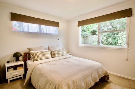 Photo of property in 130 Canongate Street, Birkdale, Auckland, 0626