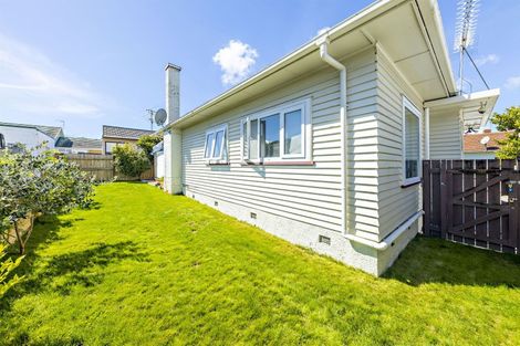 Photo of property in 2/15 Hill Road, Papatoetoe, Auckland, 2025