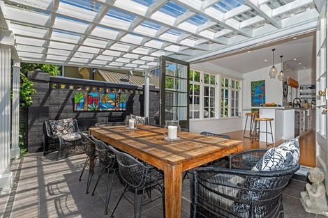 Photo of property in 31 Haronga Road, Inner Kaiti, Gisborne, 4010