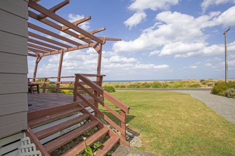 Photo of property in 6 Sandy Bay Drive, Mataikona, Masterton, 5889