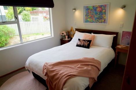 Photo of property in 5 Quinn Grove, Ranui, Porirua, 5024