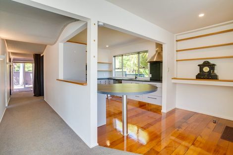 Photo of property in 40 Marine Parade, Macandrew Bay, Dunedin, 9014