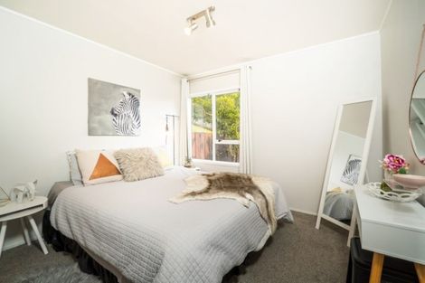 Photo of property in 1/50 Stapleford Crescent, Browns Bay, Auckland, 0630
