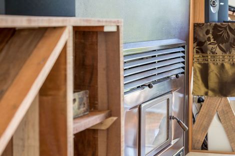 Photo of property in 36 Fairmount Road, Titirangi, Auckland, 0604