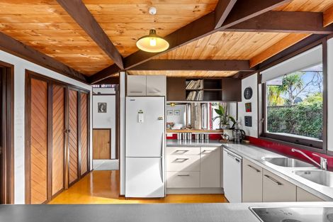 Photo of property in 18 Miraka Place, Birkenhead, Auckland, 0626