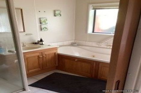 Photo of property in 2 Yarrum Lane, Avonhead, Christchurch, 8042