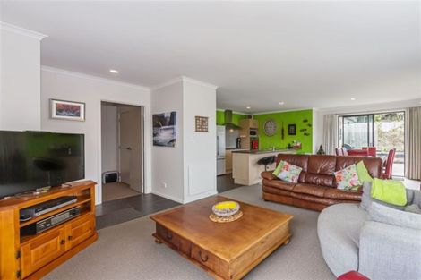 Photo of property in 21c Bonita Avenue, Stanmore Bay, Whangaparaoa, 0932