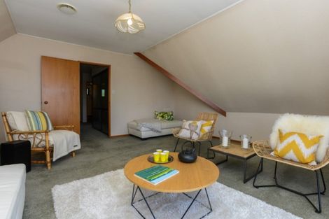 Photo of property in 719a Grove Road, Mayfair, Hastings, 4122