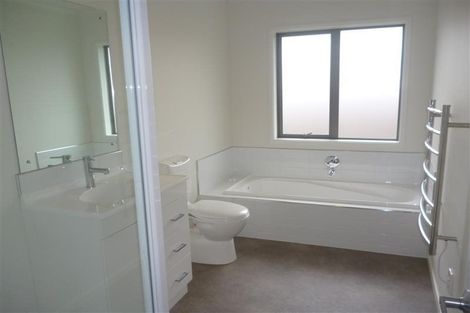 Photo of property in 15 Rossall Crescent, Rolleston, 7615