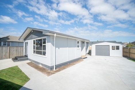 Photo of property in 6 Esk Street, Roslyn, Palmerston North, 4414