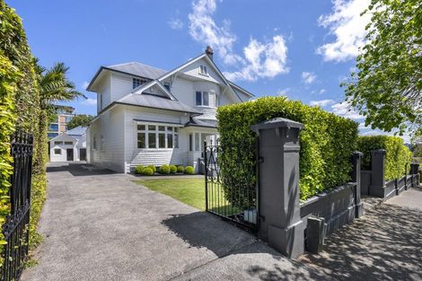 Photo of property in 4 Sentinel Road, Herne Bay, Auckland, 1011
