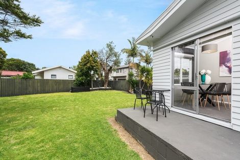Photo of property in 44 Aurea Avenue, Pakuranga, Auckland, 2010