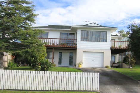 Photo of property in 10 Tara Place, Snells Beach, 0920