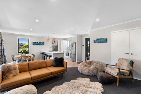 Photo of property in 13 Kingfisher Crescent, Albert Town, Wanaka, 9305