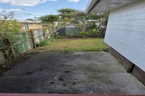 Photo of property in 3/4 Hall Avenue, Mangere, Auckland, 2022