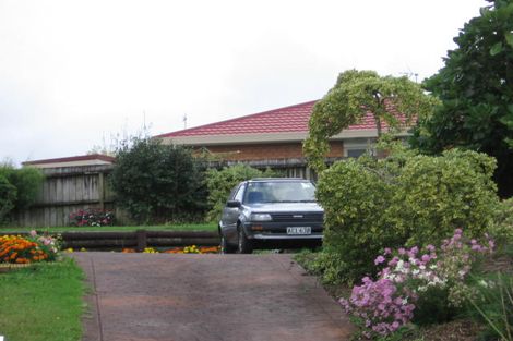 Photo of property in 10 Riesling Place, Henderson, Auckland, 0612