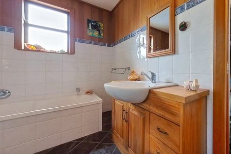 Photo of property in 17 Raymond Street, Bunnythorpe, Palmerston North, 4481