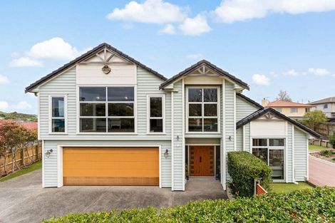 Photo of property in 17 Te Hoe Grove, Pinehill, Auckland, 0632
