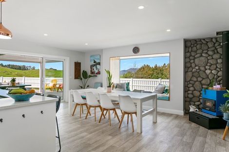 Photo of property in 97 Loch Views Road, Acacia Bay, Taupo, 3385
