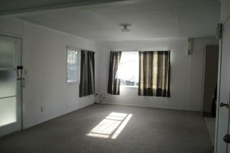 Photo of property in 2/13 Driver Road, Mangere East, Auckland, 2024